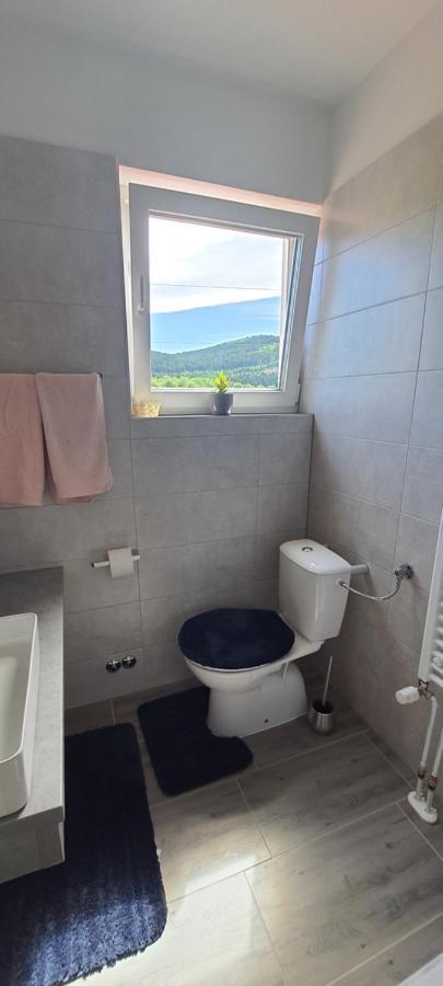 Apartmani Fenestra Tesla I Faust Otocac Luaran gambar